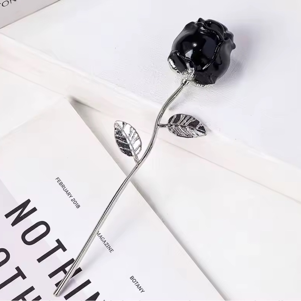 Valentines Day Elegant Black Onyx Crystal Rose - Picture 2 of 2